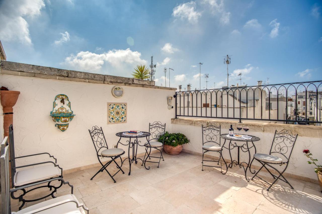 Palazzo Stunis - Dimora Di Charme Bed and Breakfast Ostuni Εξωτερικό φωτογραφία