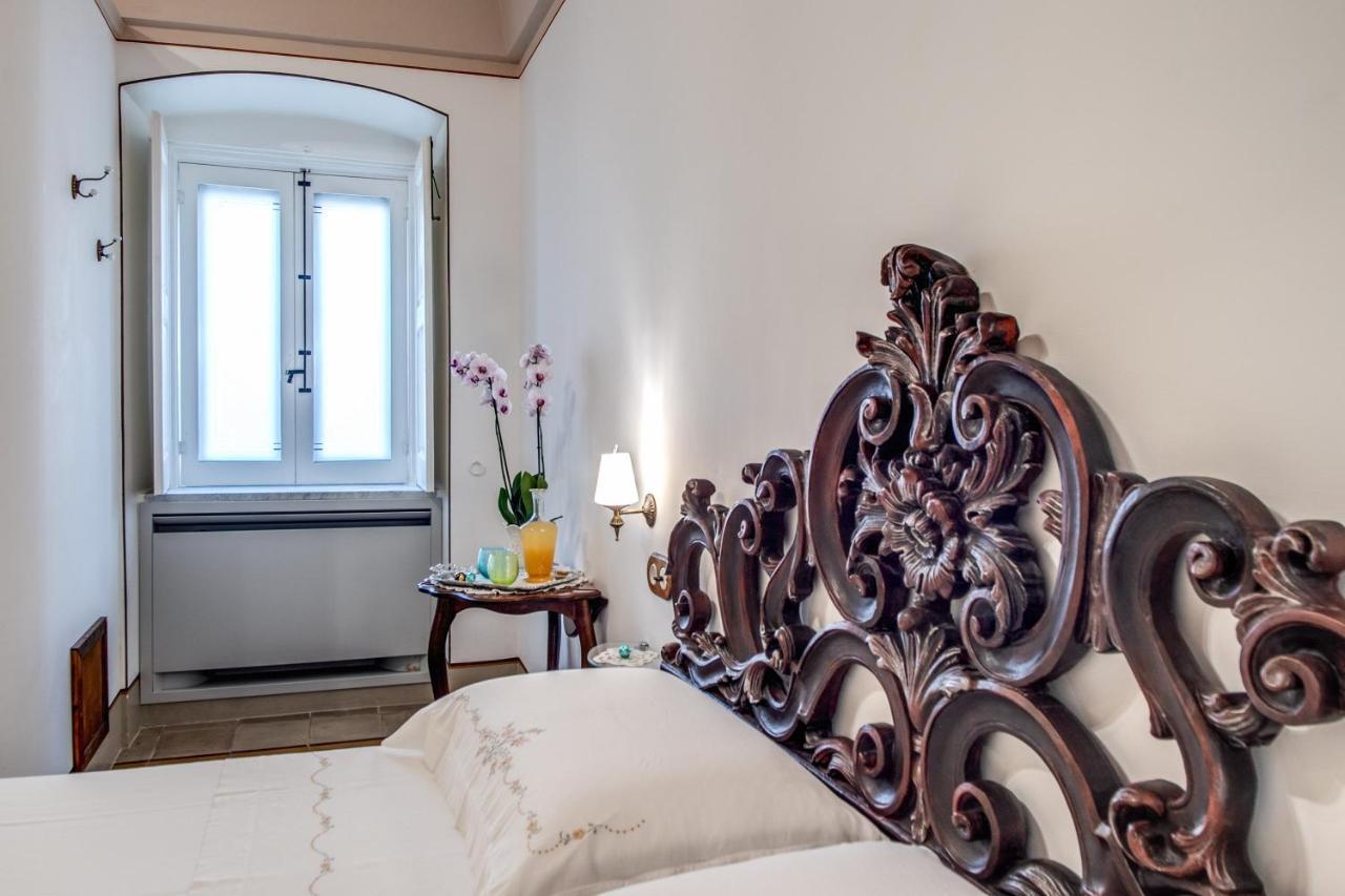 Palazzo Stunis - Dimora Di Charme Bed and Breakfast Ostuni Εξωτερικό φωτογραφία