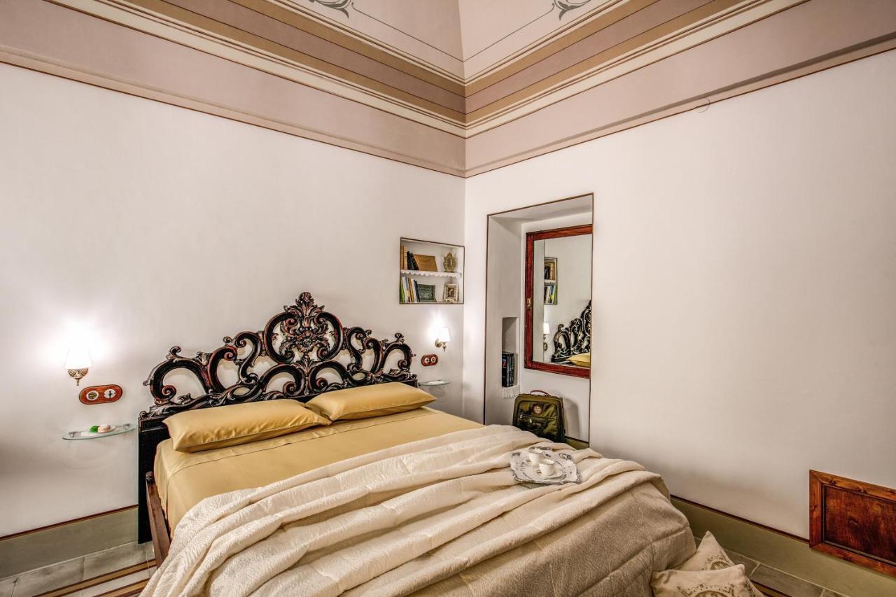 Palazzo Stunis - Dimora Di Charme Bed and Breakfast Ostuni Εξωτερικό φωτογραφία